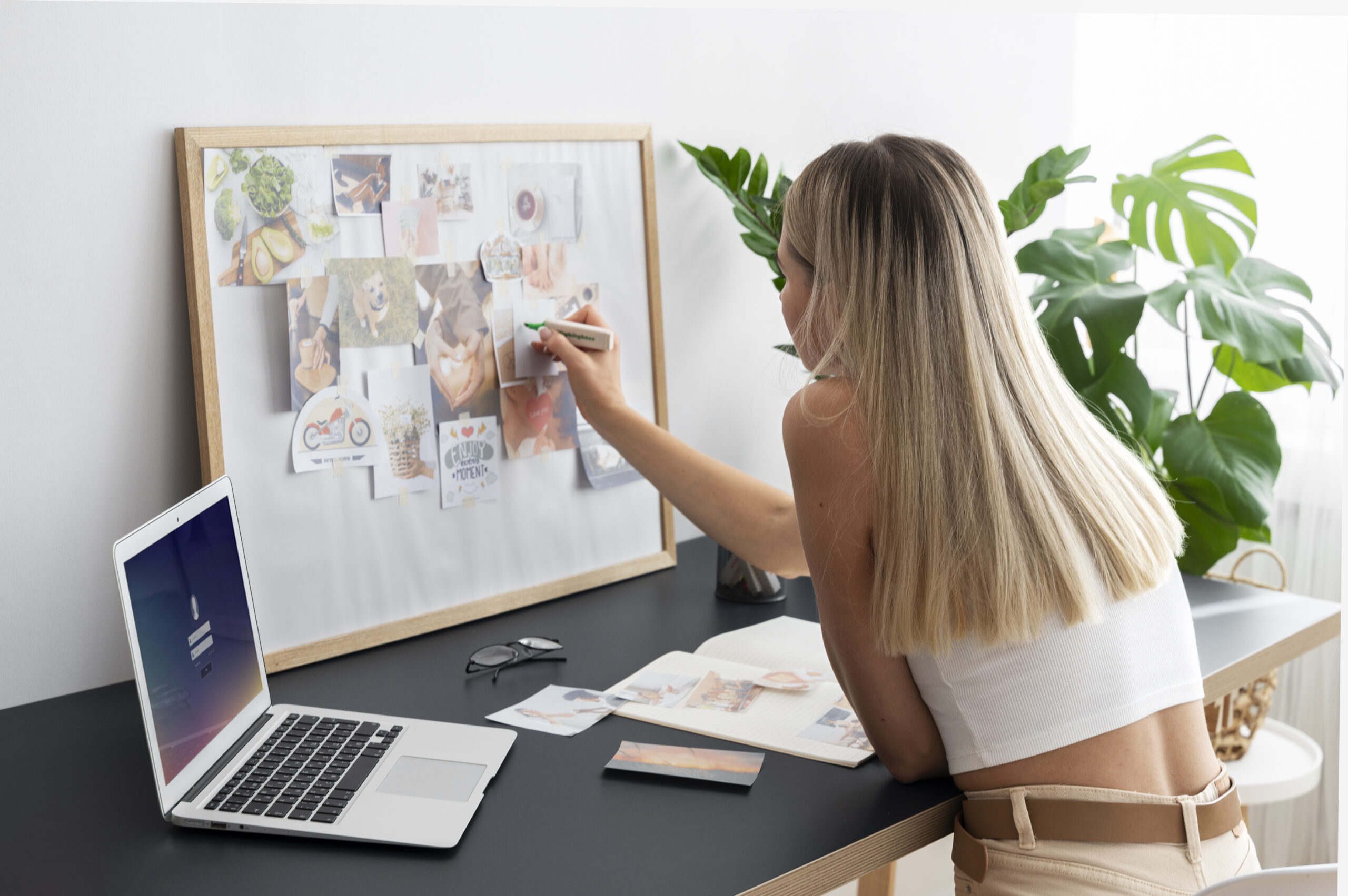 Formation - Bases de la communication et initiation à Canva
